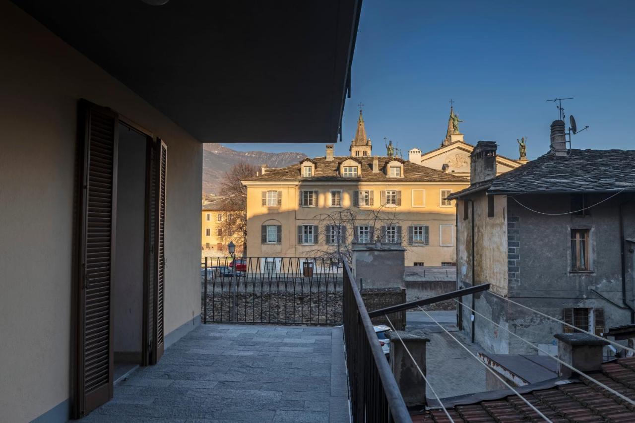 Aosta Maison Forum Bagian luar foto